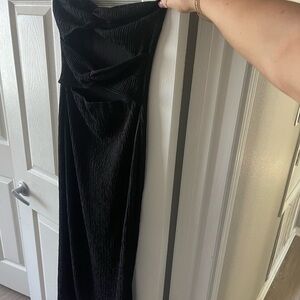 Elegant Black Strapless Dress